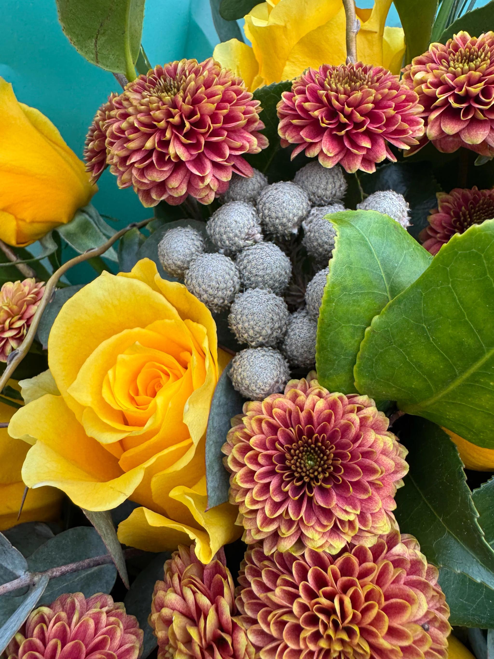 Yellow roses | ծաղիկներ, ծաղկեպսակներ, բույսեր Երևան