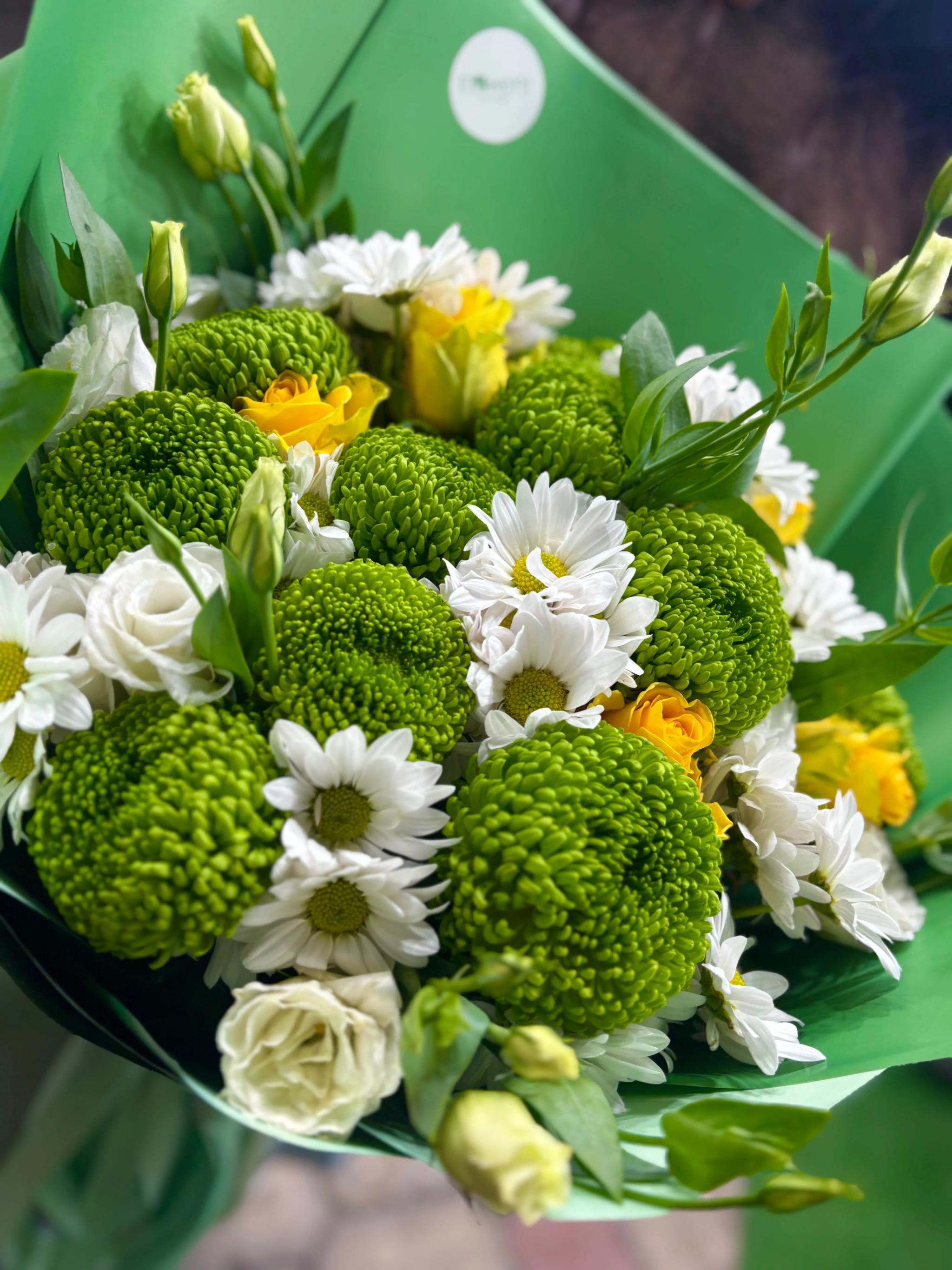 Bunch of chrysanthemums | ծաղիկներ, ծաղկեպսակներ, բույսեր Երևան