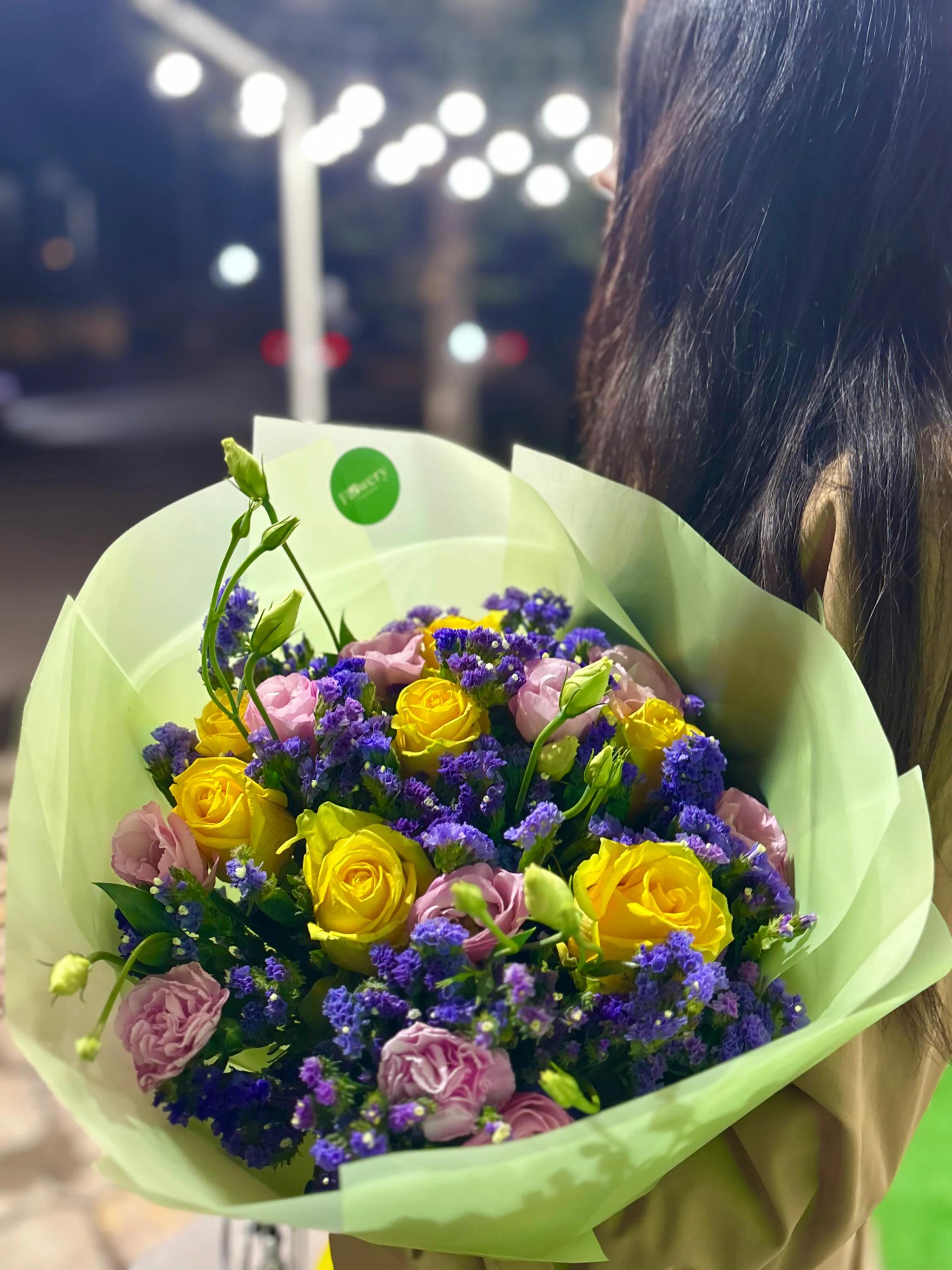 A bright bunch | ծաղիկներ, ծաղկեպսակներ, բույսեր Երևան