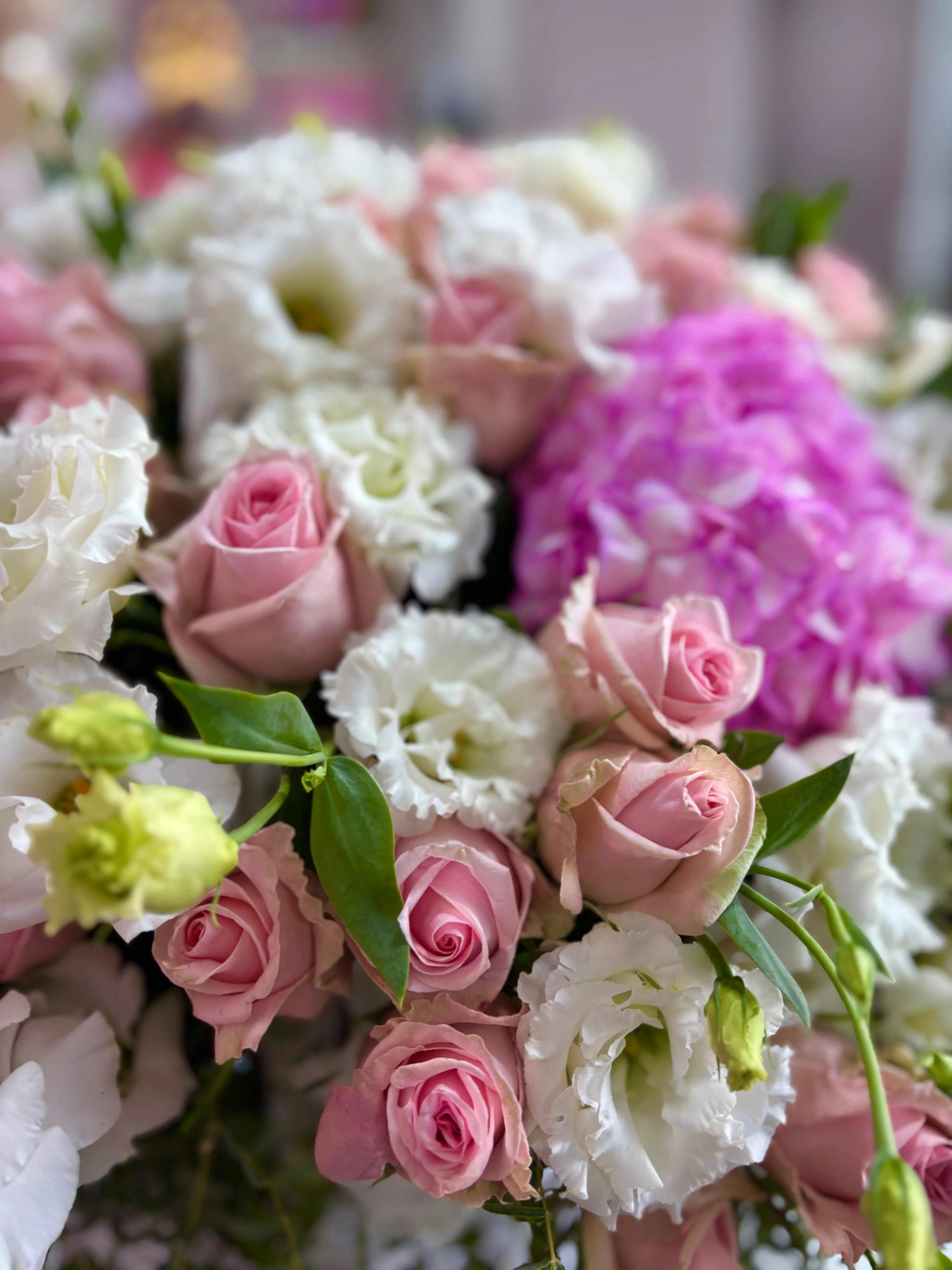 Floral mix in a basket | ծաղիկներ, ծաղկեպսակներ, բույսեր Երևան