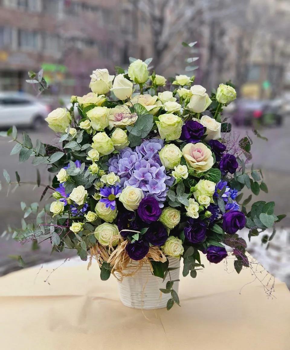 Creative basket | ծաղիկներ, ծաղկեպսակներ, բույսեր - առաքում Երևան