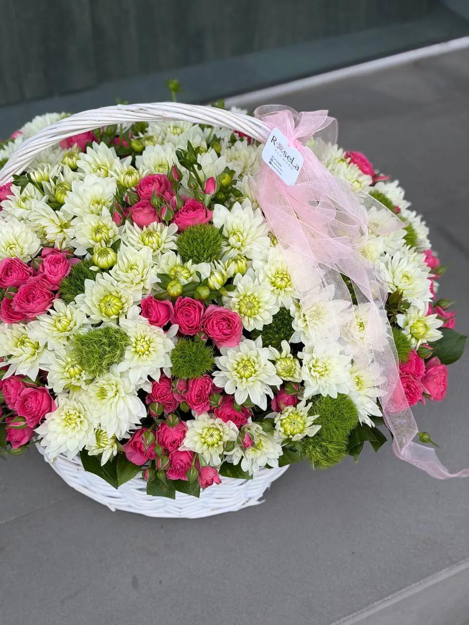 Flower basket | ծաղիկներ, ծաղկեպսակներ, բույսեր Երևան Flower basket | ծաղիկներ, ծաղկեպսակներ, բույսեր Երևան