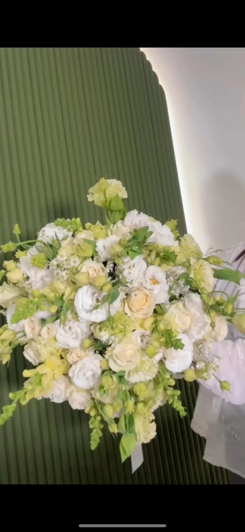 An elegant bouquet | ծաղիկներ, ծաղկեպսակներ, բույսեր Երևան An elegant bouquet | ծաղիկներ, ծաղկեպսակներ, բույսեր Երևան