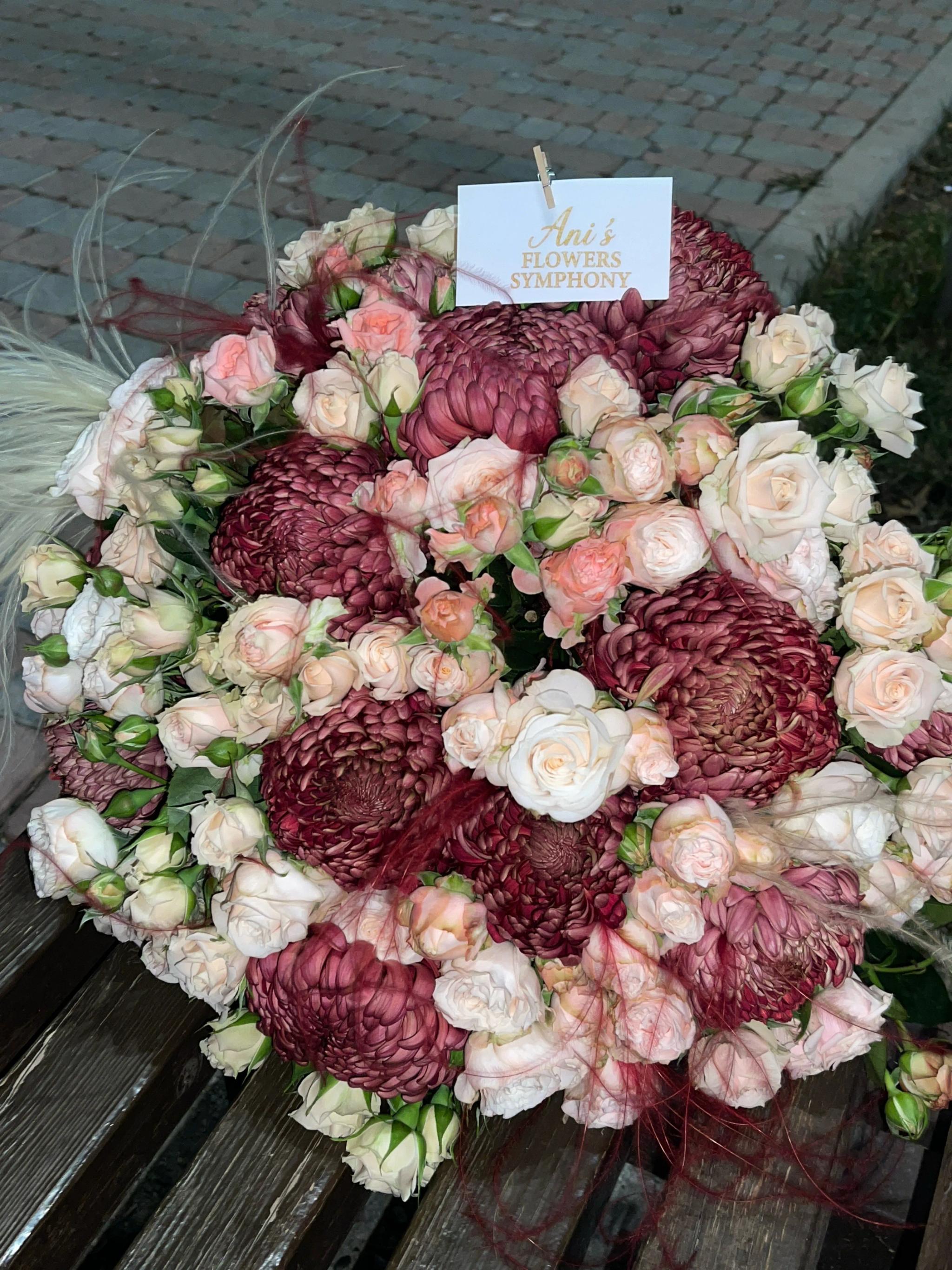 A luxurious bouquet | ծաղիկներ, ծաղկեպսակներ, բույսեր Երևան A luxurious bouquet | ծաղիկներ, ծաղկեպսակներ, բույսեր Երևան