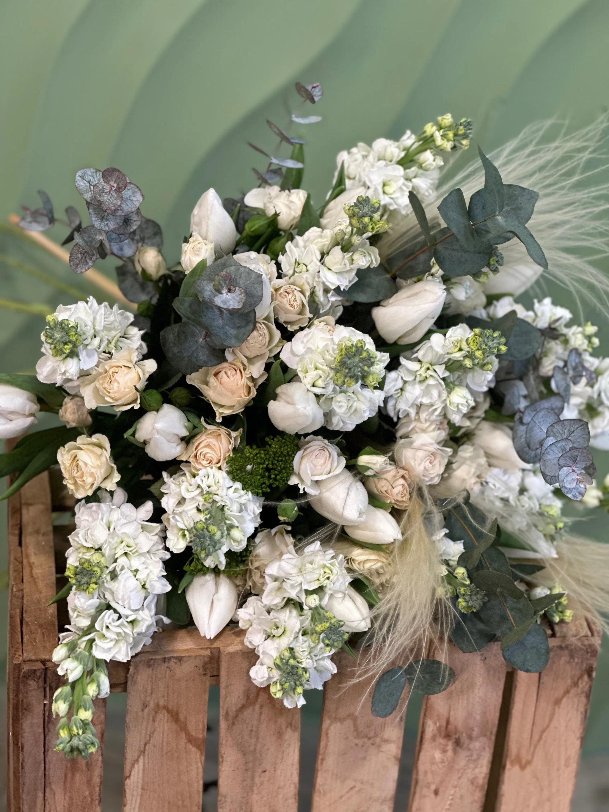 A big white bunch | ծաղիկներ, ծաղկեպսակներ, բույսեր Երևան A big white bunch | ծաղիկներ, ծաղկեպսակներ, բույսեր Երևան
