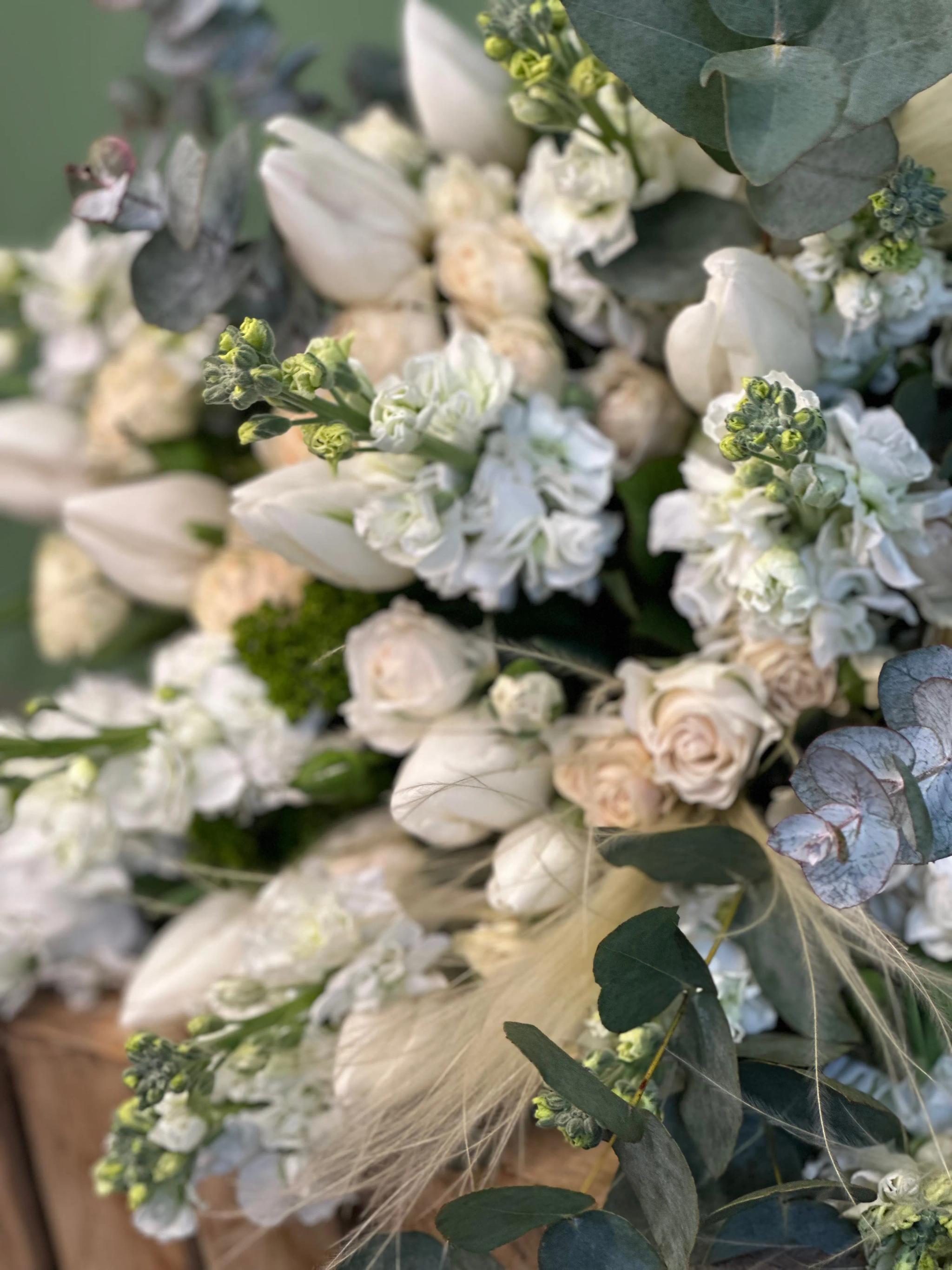 A big white bunch | ծաղիկներ, ծաղկեպսակներ, բույսեր Երևան A big white bunch | ծաղիկներ, ծաղկեպսակներ, բույսեր Երևան