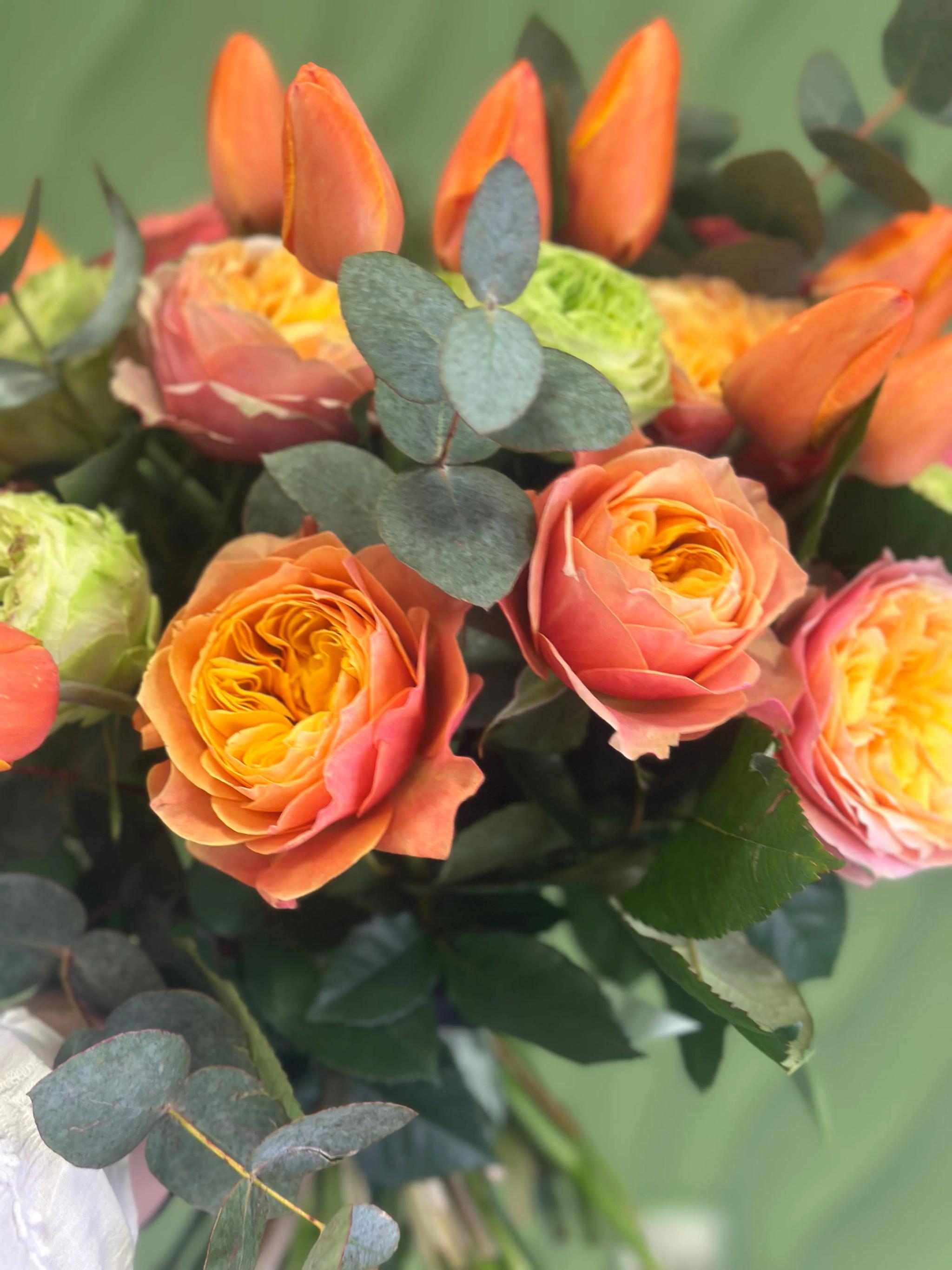 Different with roses | ծաղիկներ, ծաղկեպսակներ, բույսեր Երևան Different with roses | ծաղիկներ, ծաղկեպսակներ, բույսեր Երևան