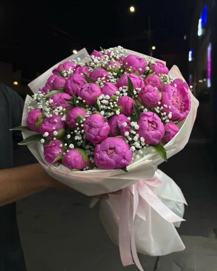 A bunch of peonies | ծաղիկներ, ծաղկեպսակներ, բույսեր Երևան A bunch of peonies | ծաղիկներ, ծաղկեպսակներ, բույսեր Երևան